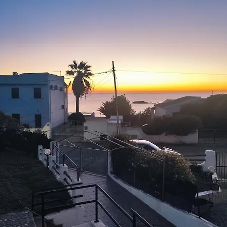 M Prázdninový dům Porto Columbu - Perd'E Sali